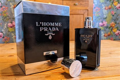 prada l homme l eau vs prada l homme